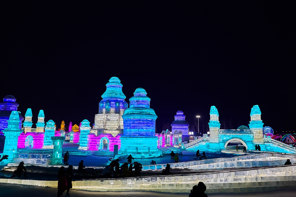 哈尔滨冰雪大世界5d2 46.jpg